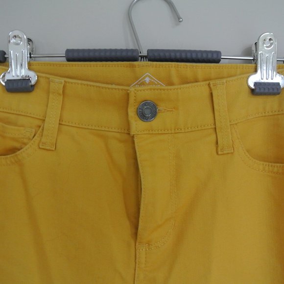 Yellow pants - Picture 3 of 5